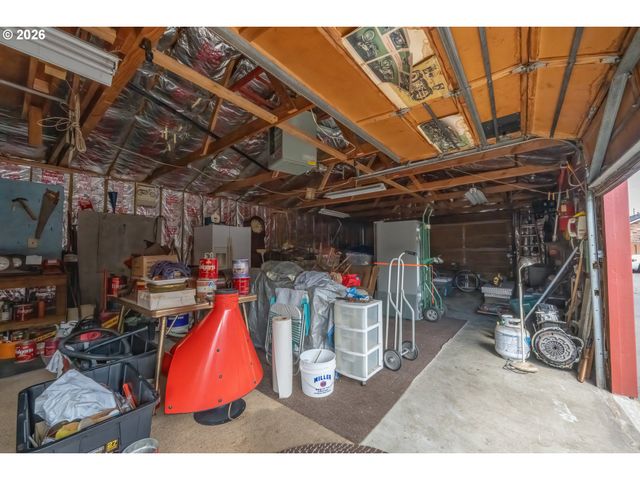 4905 Se 122ND Ave, Portland, OR 97236