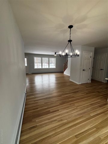 35 Pioneer Road, Gardiner, NY 12525