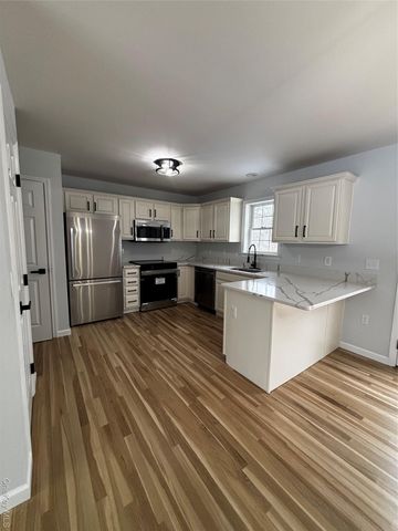 35 Pioneer Road, Gardiner, NY 12525