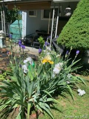 703 Fresh Pond Avenue 175, Calverton, NY 11933