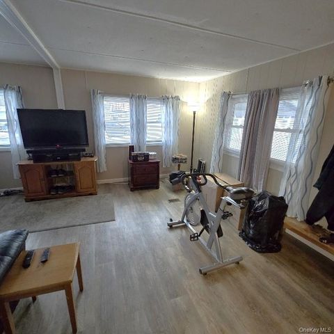 703 Fresh Pond Avenue 175, Calverton, NY 11933