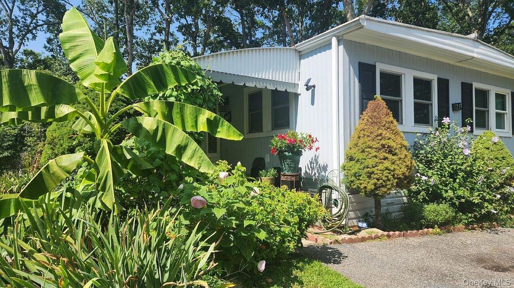 703 Fresh Pond Avenue 175, Calverton, NY 11933