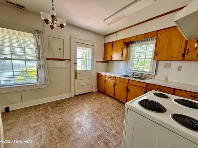 407 Roberdel Road, Rockingham, NC 28379