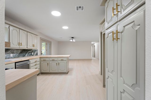 7 N Ora Street, Pryor, OK 74361