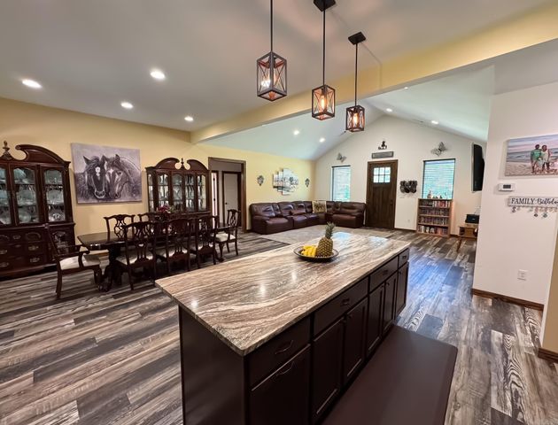 5111 Oklahoma Inn Road, Benton, AR 72015