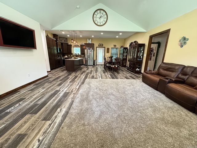 5111 Oklahoma Inn Road, Benton, AR 72015