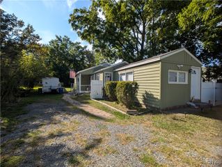 7689 Oswego Road, Clay, NY 13090