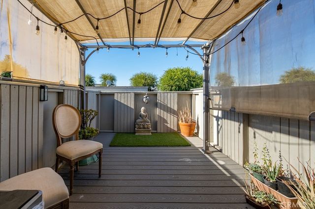 6041 Fountain Park Street 9, Woodland Hills, CA 91367