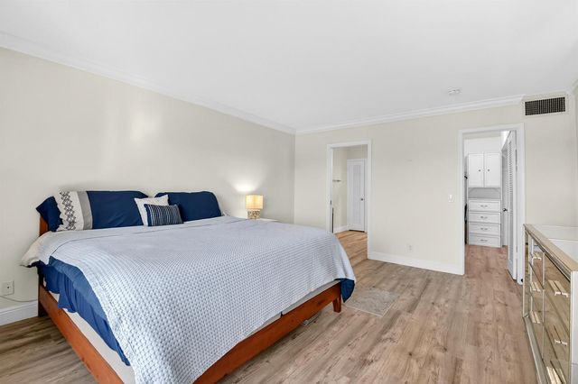 250 John F Kennedy Drive 302, Atlantis, FL 33462