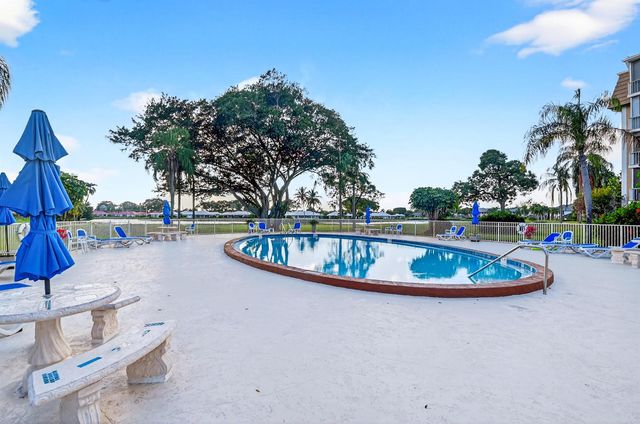 250 John F Kennedy Drive 302, Atlantis, FL 33462
