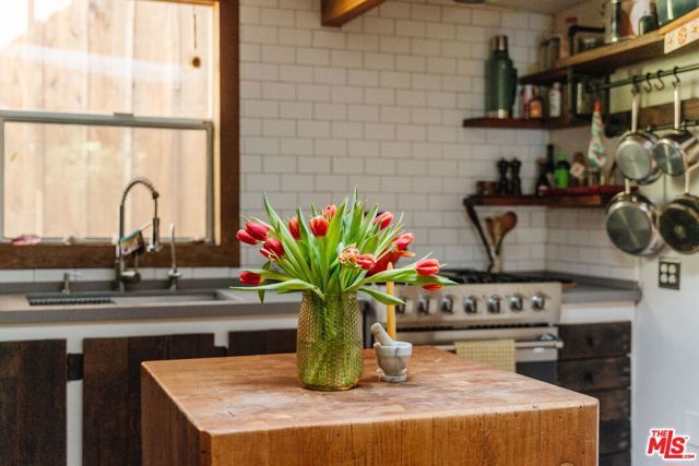 23300 Red Rock Road, Topanga (los Angeles), CA 90290