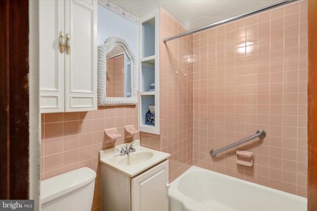 980 QUENTIN RD, Lebanon, PA 17042