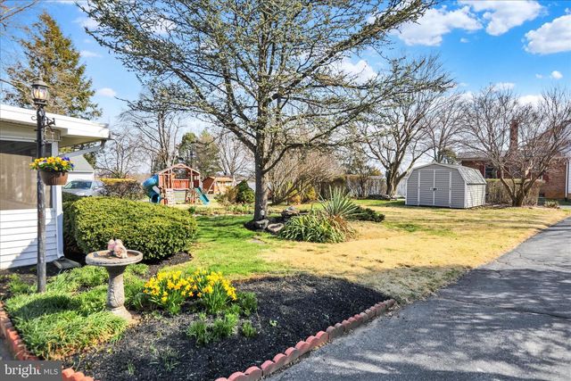 980 QUENTIN RD, Lebanon, PA 17042