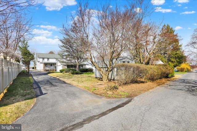 980 QUENTIN RD, Lebanon, PA 17042