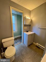 22 W 5TH ST #1ST FLOOR, Boyertown, PA 19512