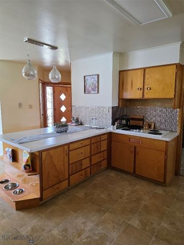 606 S Arizona, Dillon, MT 59725