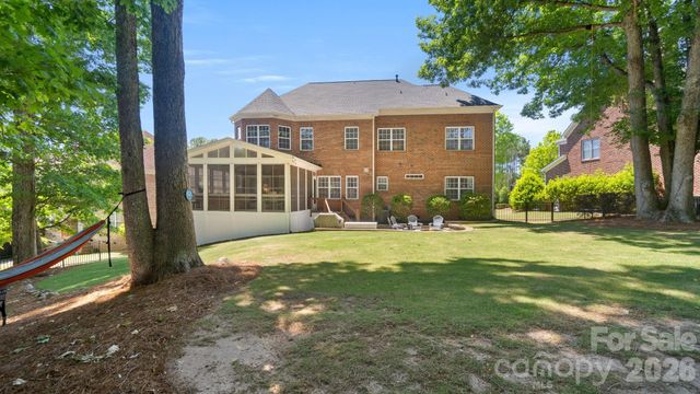 14011 Shanghai Links Place, Charlotte, NC 28278