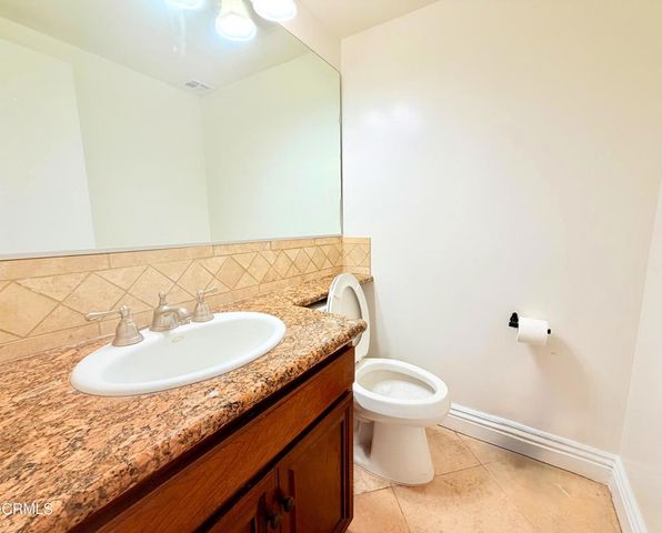 6315 Seville Avenue H, Huntington Park, CA 90255