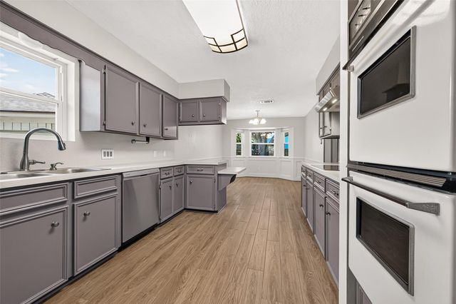 2014 Franklin Circle, Rosenberg, TX 77471