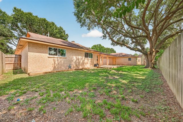 2014 Franklin Circle, Rosenberg, TX 77471