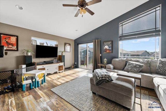 3749 BEARTOOTH LOOP, Spearfish, SD 57783