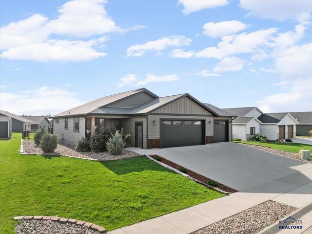 3749 BEARTOOTH LOOP, Spearfish, SD 57783