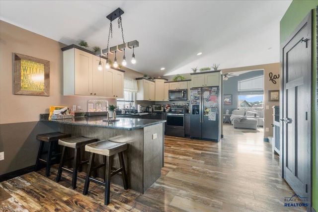 3749 BEARTOOTH LOOP, Spearfish, SD 57783