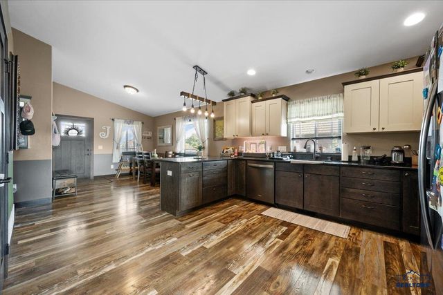 3749 BEARTOOTH LOOP, Spearfish, SD 57783