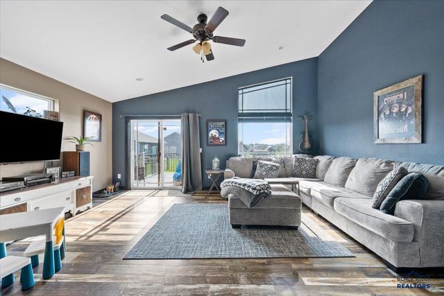 3749 BEARTOOTH LOOP, Spearfish, SD 57783