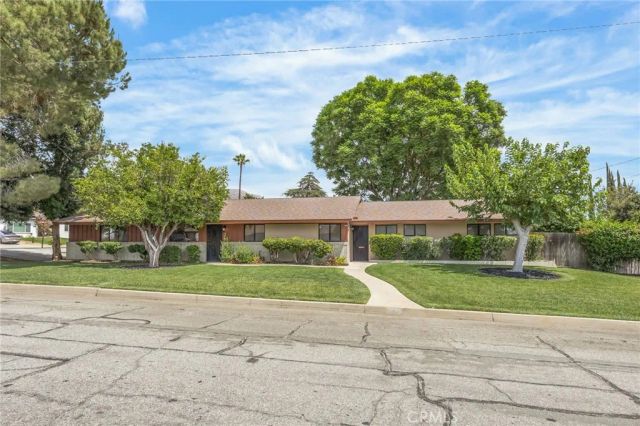 3495 Camellia Drive, San Bernardino, CA 92404