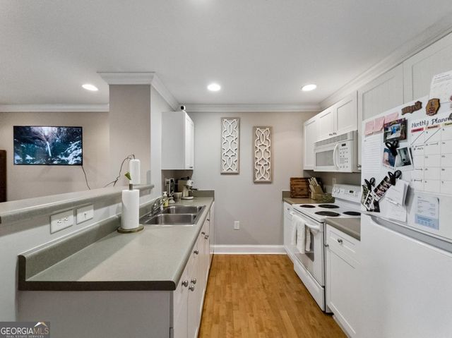 490 Barnett Shoals Road 526, Athens, GA 30605