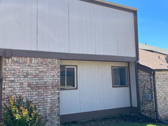 1902 Three Stars Road, Edmond, OK 73034