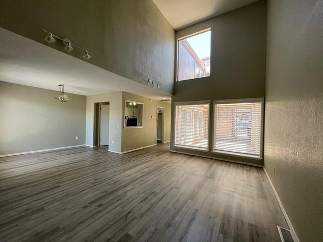 1902 Three Stars Road, Edmond, OK 73034