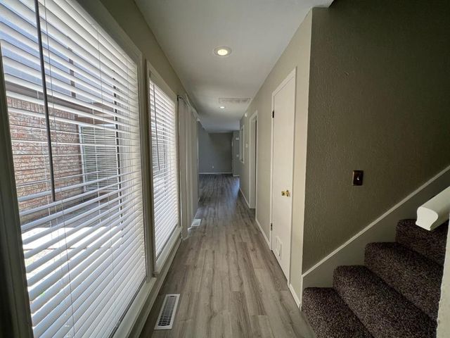 1902 Three Stars Road, Edmond, OK 73034