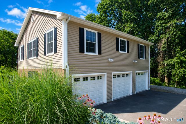 325 Manley Heights Road, Orange, CT 06477