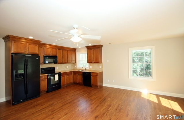 325 Manley Heights Road, Orange, CT 06477
