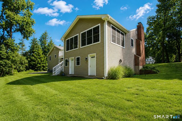 325 Manley Heights Road, Orange, CT 06477