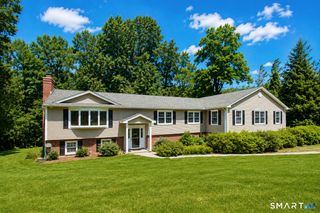 325 Manley Heights Road, Orange, CT 06477