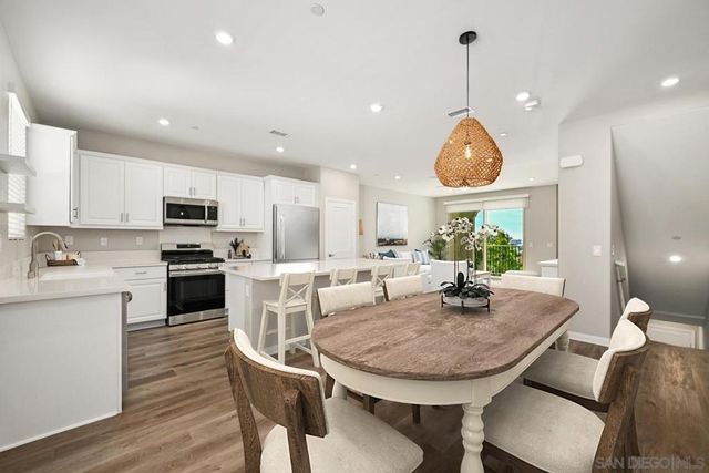 1515 Fig Tree Way, Oceanside, CA 92056