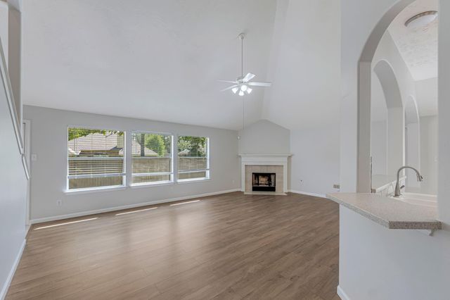 22 English Lavender Place, The Woodlands, TX 77382