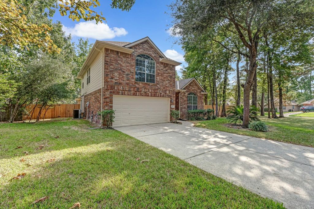 22 English Lavender Place, The Woodlands, TX 77382