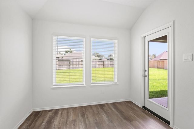 14207 Yellow Jacket Ct, Willis, TX 77318