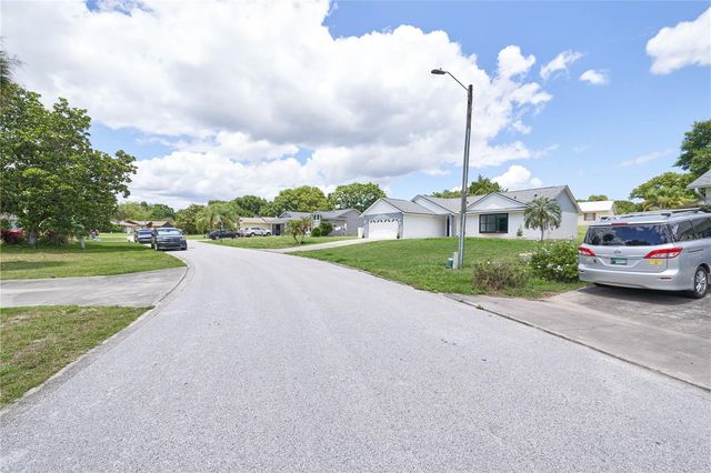 119 RIDGECREST DRIVE, Eustis, FL 32726