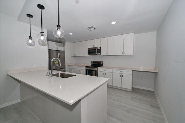 119 RIDGECREST DRIVE, Eustis, FL 32726