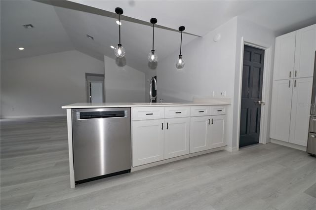 119 RIDGECREST DRIVE, Eustis, FL 32726