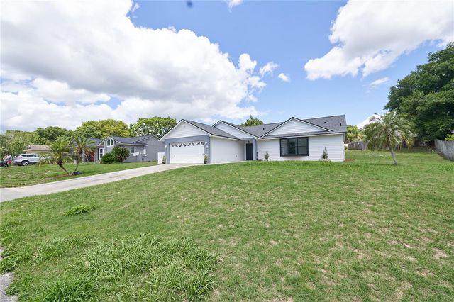 119 RIDGECREST DRIVE, Eustis, FL 32726