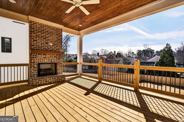 102 King Street, Roswell, GA 30075