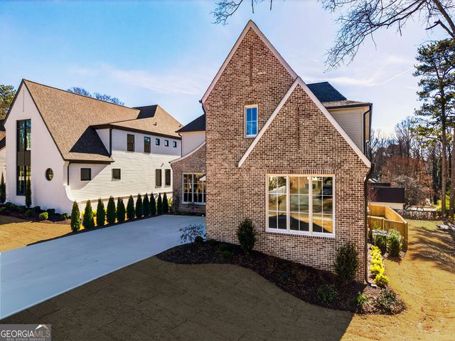 102 King Street, Roswell, GA 30075