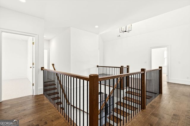 102 King Street, Roswell, GA 30075