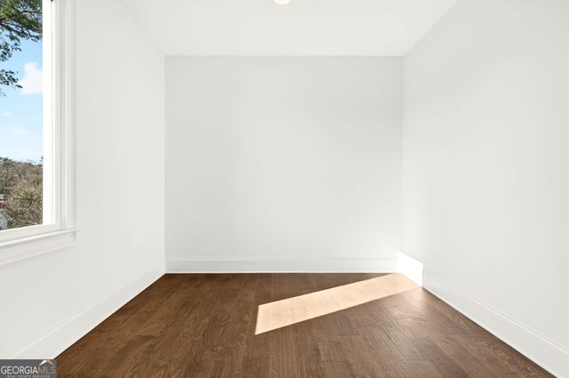 102 King Street, Roswell, GA 30075